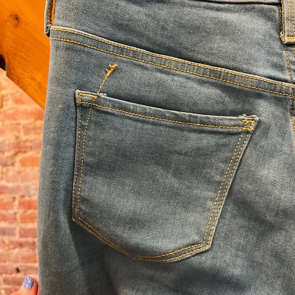 Mid Rise Skinny Jeans - Picture 5 of 6